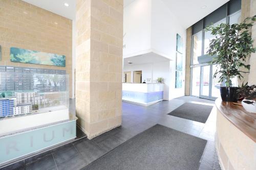 Instalaciones, Woking Town Centre - Parking Included by Deilamy Homes in Woking