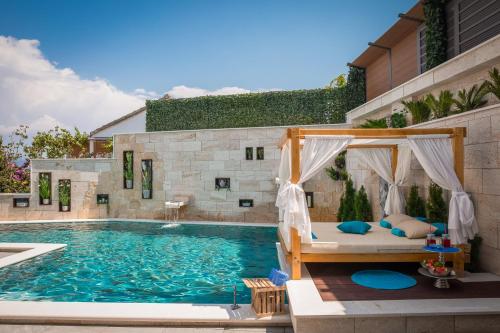 Villa Arbanessa with Heated Pool - image 12