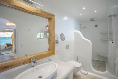 Avali Deluxe Suites