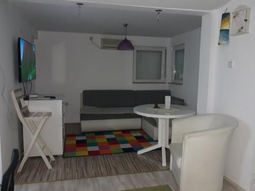 APARTMAN BUKULJA 2 - image 2