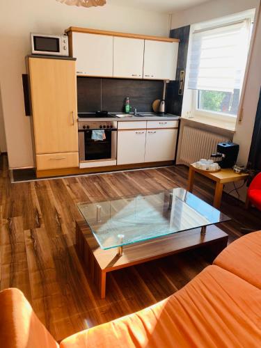 Charmante 3Zi-Ferienwohnung im Landhausstil 8.3km von Oberostendorf entfernt
