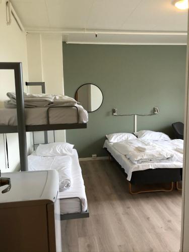 Ami Hotel - image 6