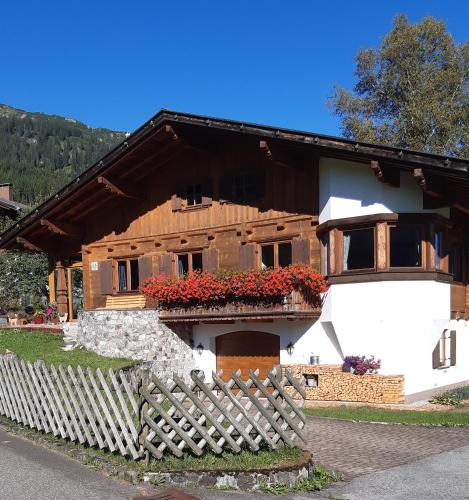 Ferienhaus Alpsteig - Chalet - Schattwald