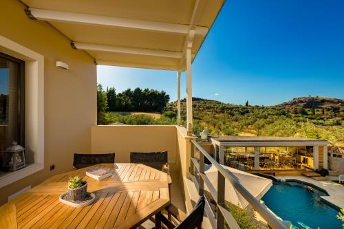 Anthemion Suites and Villas in Mountainside