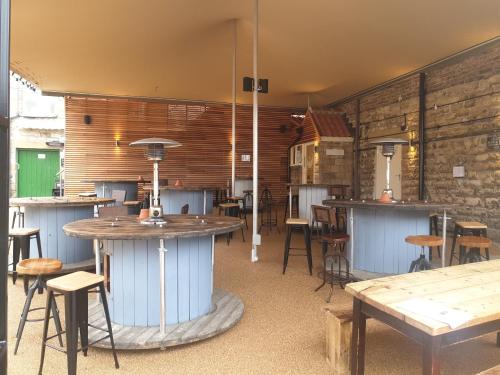 花園, The Black Swan Inn in 皮克林