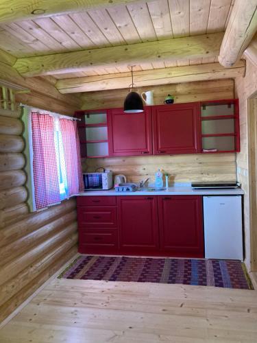 Drevenica Karolína (Drevenica Karolina) in โบโบรเวซ