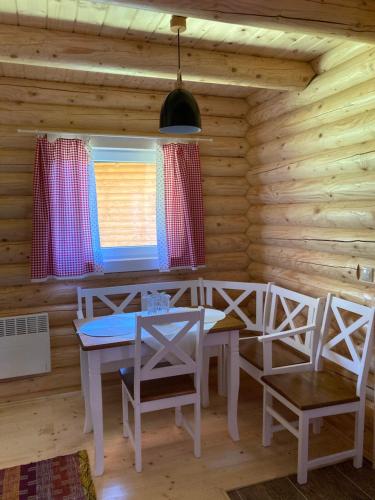 Drevenica Karolína (Drevenica Karolina) in โบโบรเวซ