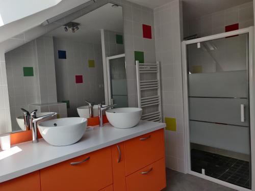 浴室, LA LOGIA DU PEUPLIER in 永利拿蒙塔