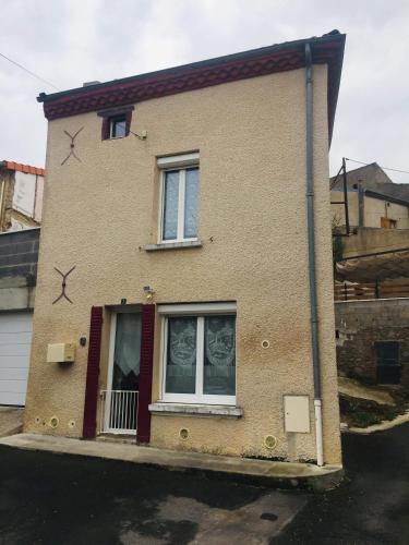 Petite maison au cœur de l Auvergne