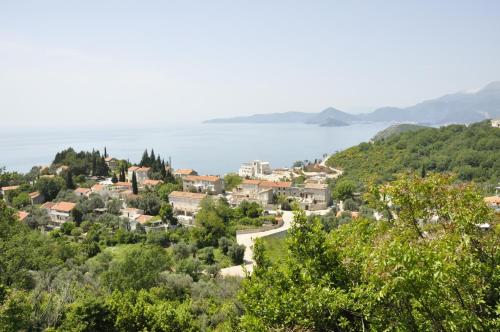REZEVICI BOUTIQUE VILLA - image 3
