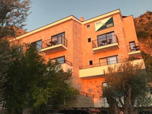 REZEVICI BOUTIQUE VILLA - image 2