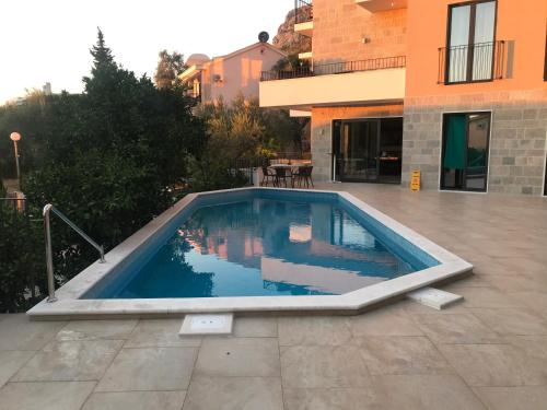 REZEVICI BOUTIQUE VILLA - image 12