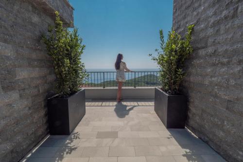 Vivid Blue Serenity Resort