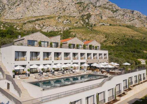 Vivid Blue Serenity Resort