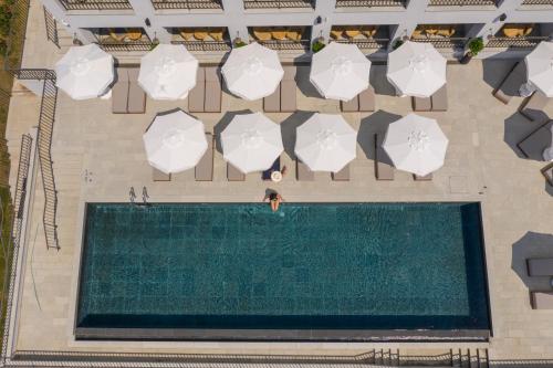 Vivid Blue Serenity Resort