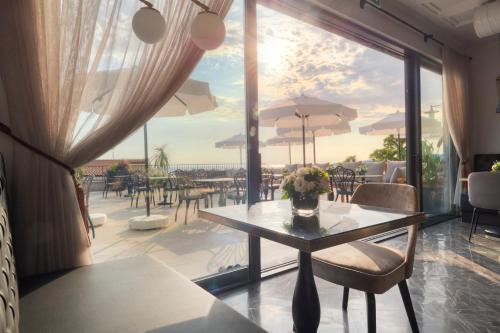 Vivid Blue Serenity Resort