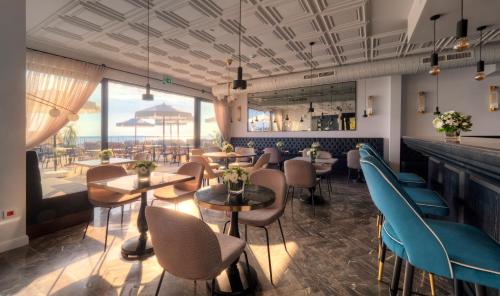 Vivid Blue Serenity Resort