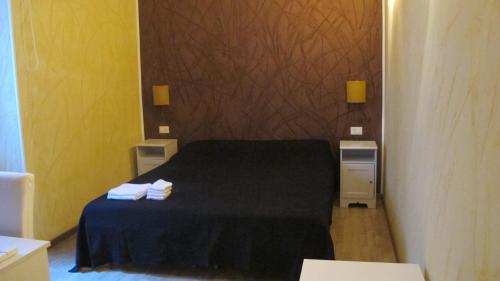 Twin/Double Room image 8