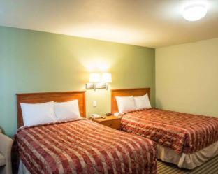 Suburban Extended Stay Hotel near Panama City Beach