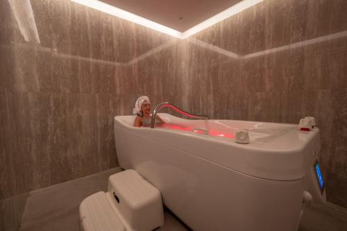 Vivid Blue Serenity Resort