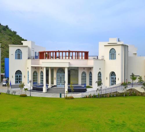 Ramee Royal Resorts & Spa - Udaipur