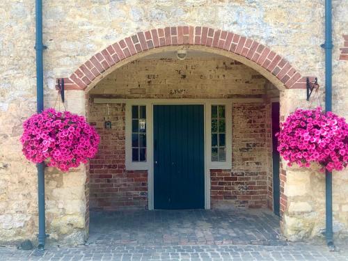 The Old Vicarage, Evenley. Brackley. in Evenley