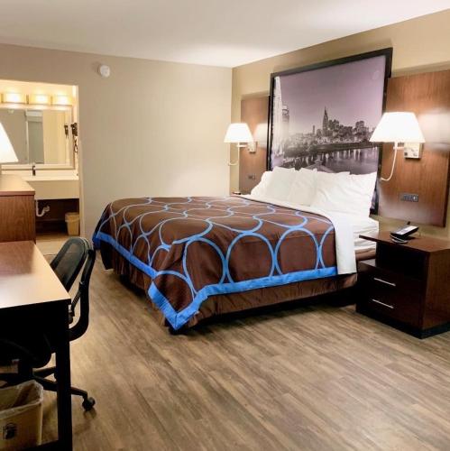 Super 8 by Wyndham Cookeville, TN - Hotel - Cookeville
