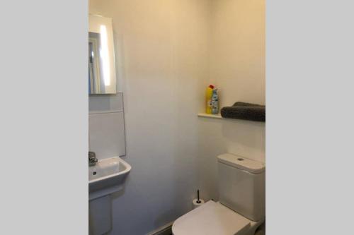 Fishergate 1 - Stylish City Centre Apartment - image 13