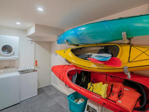 ฝักบัว, Tairua Waterfront Retreat - Tairua Apartment in เตรัว