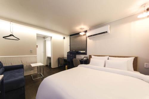 Ekklim Business Hotel