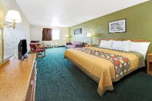 2 queen beds
