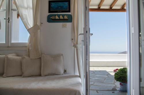  Balcony to the Aegean in Stení