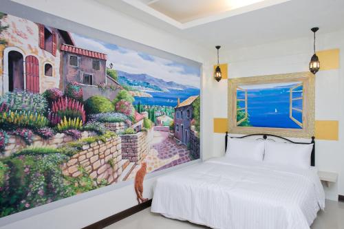 Standard Double Room with no Window image 4