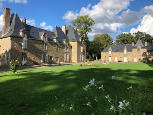 Le gîte du Château de la Croix Chemin - Location saisonnière - Saint-Léger-des-Prés