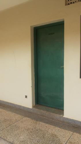 Jojo's Palace Annex — Photo 2