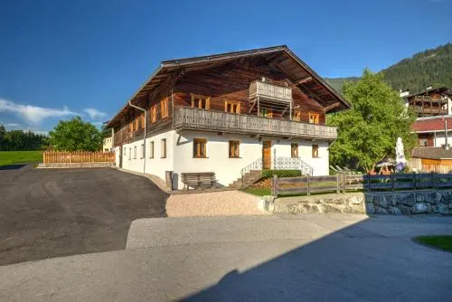 Chalet Rastenhof - Urlaub auf dem Bauernhof in Österreich in Gallzein, Österreich