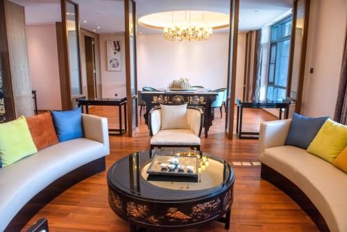 Wyndham Grand Plaza Royale Zhaotong - 편의 시설/서비스