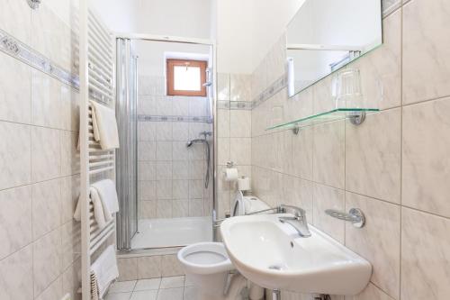 Camera doppia, dependance, bagno privato