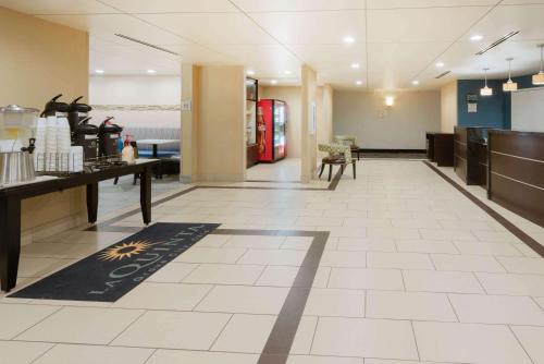 La Quinta by Wyndham Columbus - Grove City in Grove City, USA