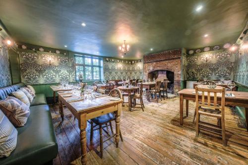 The Westleton Crown - image 5