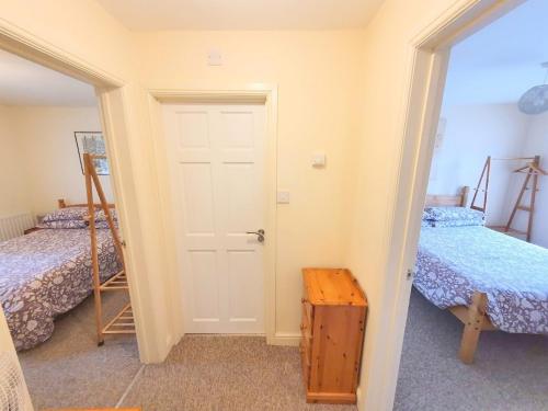 Bassett Flat with 2 Bedrooms and Superfast Wi-Fi 4