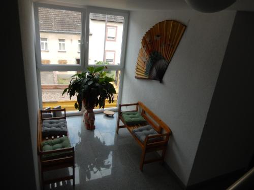 3 bedrooms, 5 beds