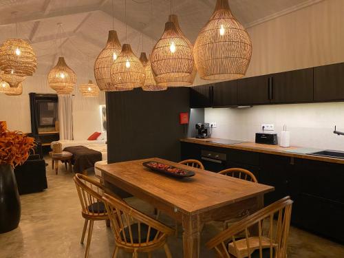 LUZZ me - Casas de Santa Bárbara (LUZZ me - Casas de Santa Barbara) in Santa Barbara