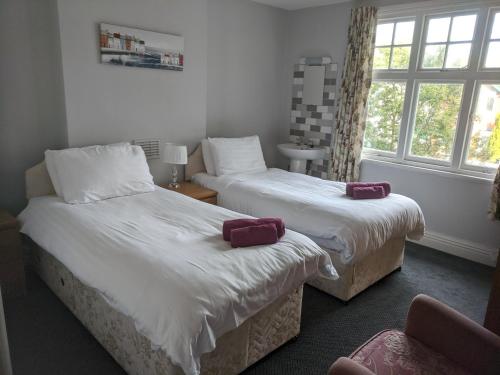 Buile Hill Holiday Flats - main image