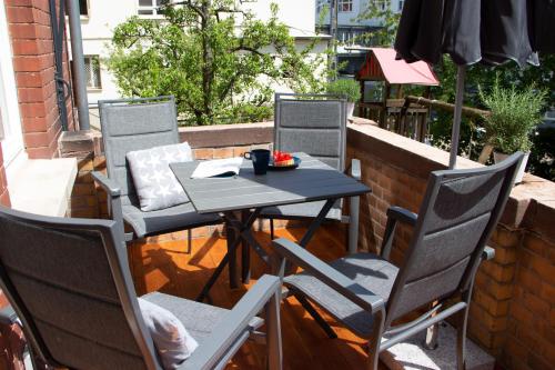Balcony/terrace, Ferienwohnung Hufelandstern bis 7 Personen - mit E-Ladesaule! in Bad Wildungen