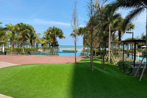 Isix Seaview 2R2B at Timurbay Pantai Balok Kuantan Pahang