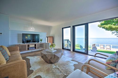 Modern Lake Michigan Home with 3 Lakefront Decks! in Muskegon