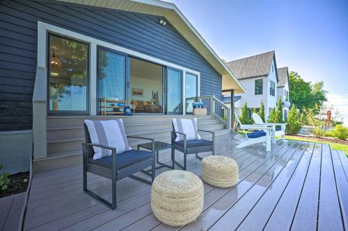 Modern Lake Michigan Home with 3 Lakefront Decks! in Muskegon