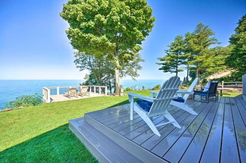 Modern Lake Michigan Home with 3 Lakefront Decks! in Muskegon