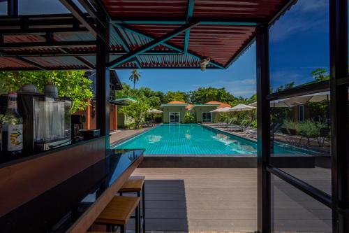 芭堤雅 SkyHip Resort 3星级 酒店 套房